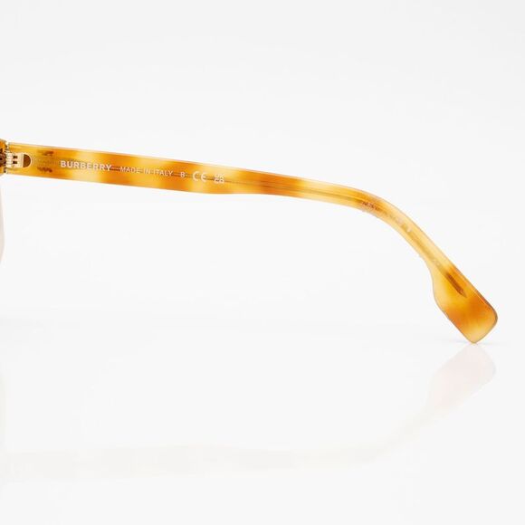 Burberry Round Sunglasses - Picture 4 of 5